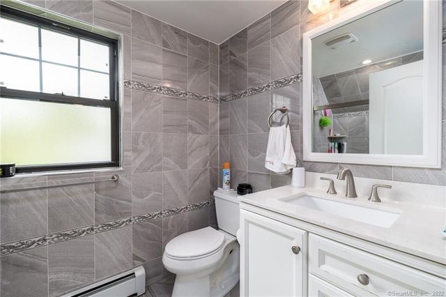 21 Hirsch Road, Stamford, CT 06905