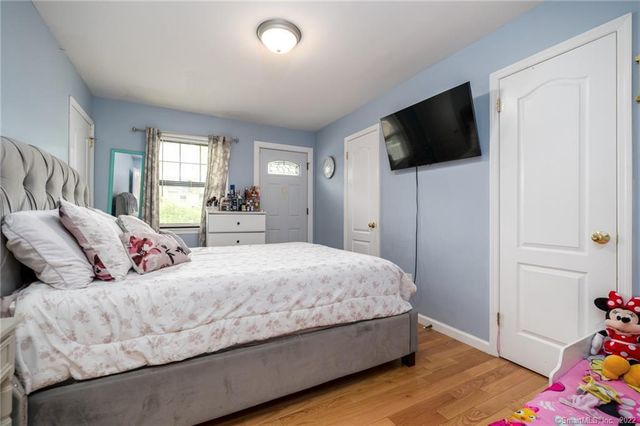 21 Hirsch Road, Stamford, CT 06905