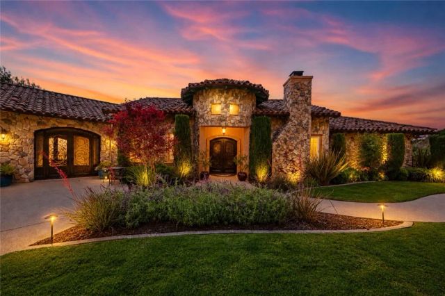 46480 Via Vaquero, Temecula, CA 92590