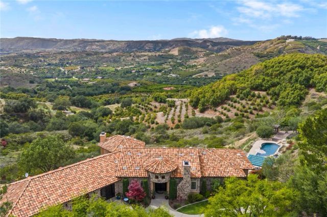 46480 Via Vaquero, Temecula, CA 92590