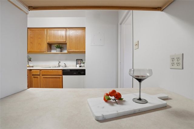 5 Bayard Rd 317, Shadyside, PA 15213