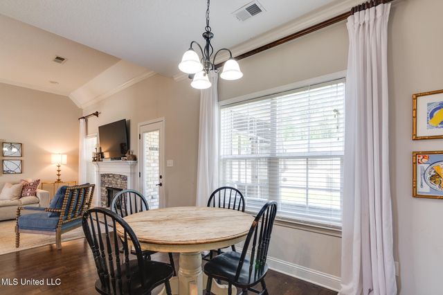 1757 Robertson Pl Drive, Hernando, MS 38632
