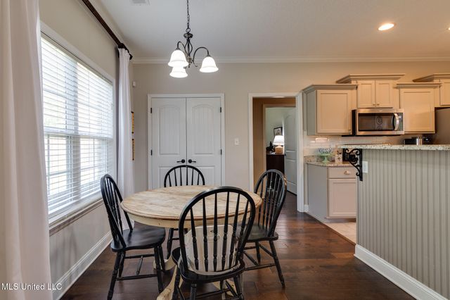 1757 Robertson Pl Drive, Hernando, MS 38632
