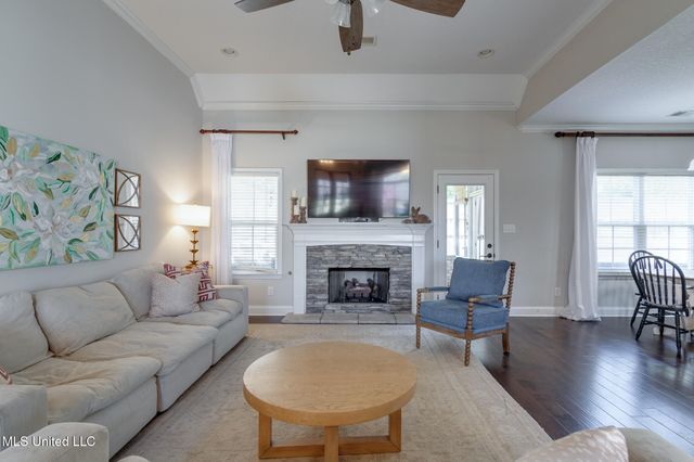 1757 Robertson Pl Drive, Hernando, MS 38632