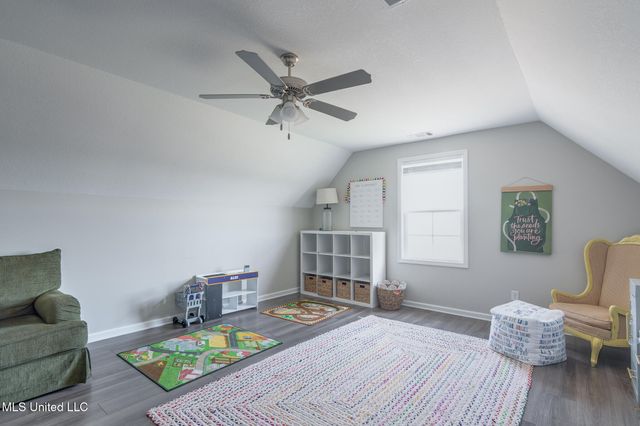 1757 Robertson Pl Drive, Hernando, MS 38632