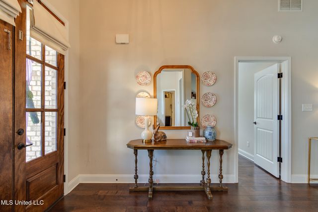 1757 Robertson Pl Drive, Hernando, MS 38632
