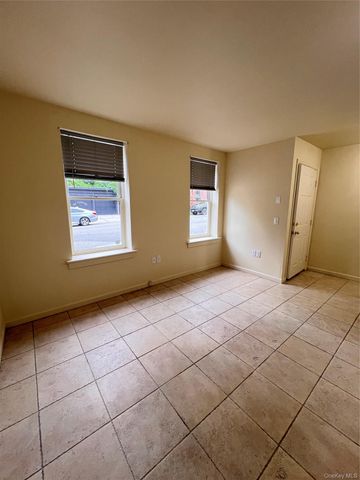 101 Washington Street 1, Newburgh, NY 12550