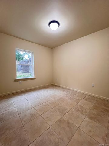 101 Washington Street 1, Newburgh, NY 12550