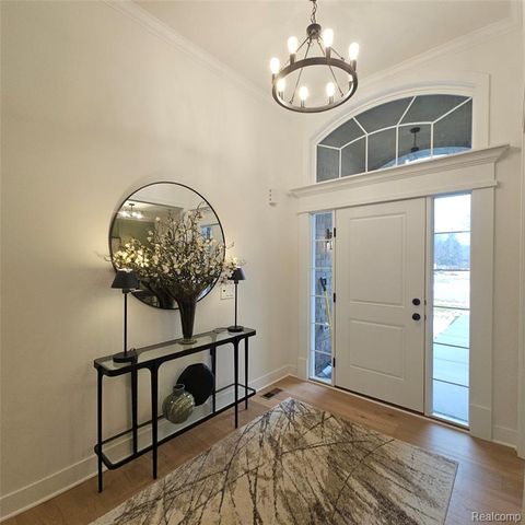 54765 Palomino Dr, Shelby, MI 48315