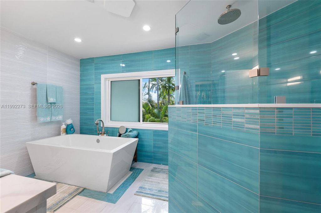 Image 22 of property listing at 431 12th St, Key Colony, FL 33051