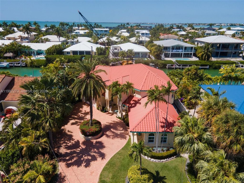 Image 3 of property listing at 431 12th St, Key Colony, FL 33051