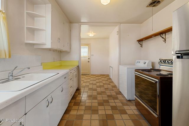 755 Balzar Circle, Reno, NV 89502