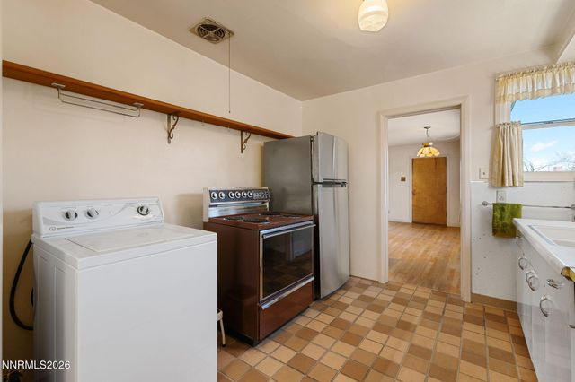 755 Balzar Circle, Reno, NV 89502