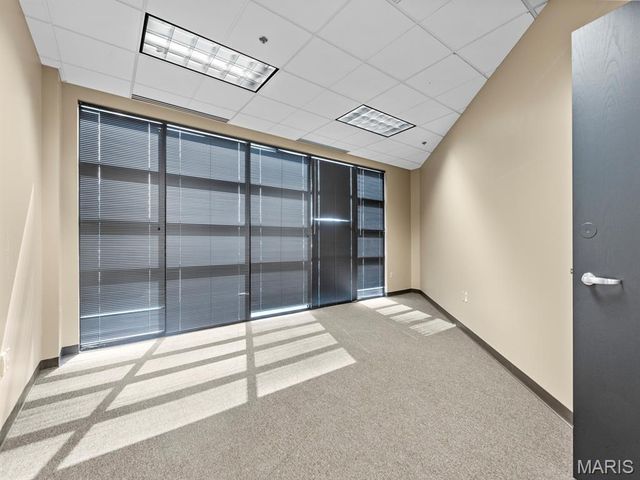 174 Clarkson Road, Ballwin, MO 63011