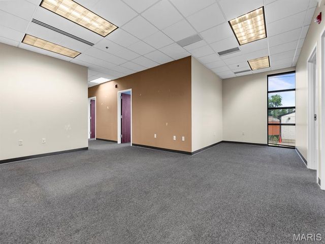 174 Clarkson Road, Ballwin, MO 63011