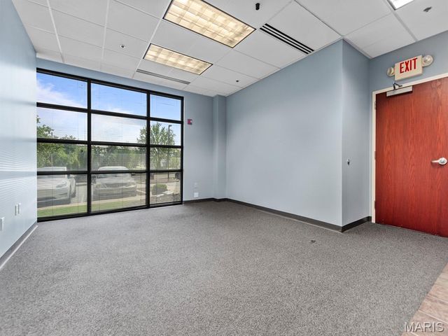 174 Clarkson Road, Ballwin, MO 63011