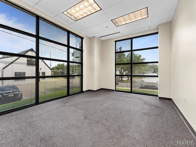 174 Clarkson Road, Ballwin, MO 63011