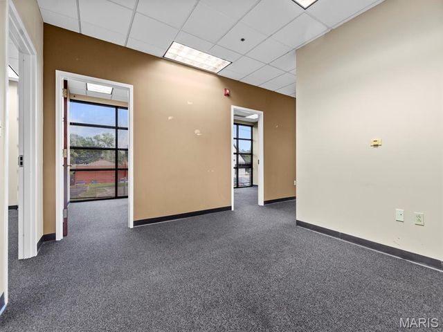 174 Clarkson Road, Ballwin, MO 63011