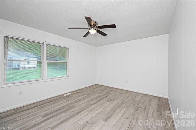 11526 US Highway 421 None, Purlear, NC 28665