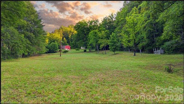 11526 US Highway 421 None, Purlear, NC 28665