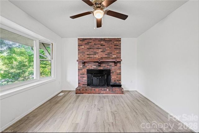 11526 US Highway 421 None, Purlear, NC 28665