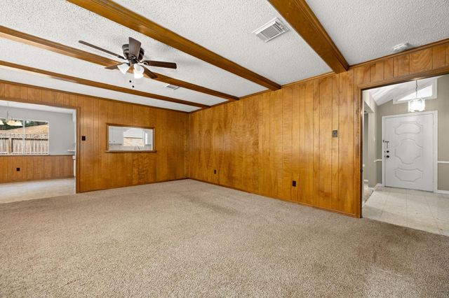 5923 Pebble Springs Drive, Houston, TX 77066