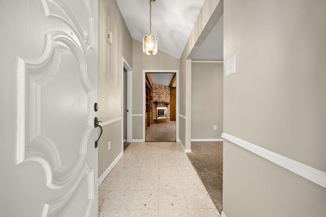5923 Pebble Springs Drive, Houston, TX 77066