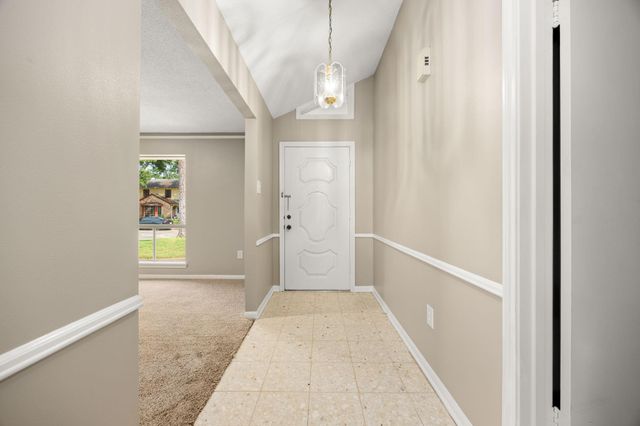 5923 Pebble Springs Drive, Houston, TX 77066