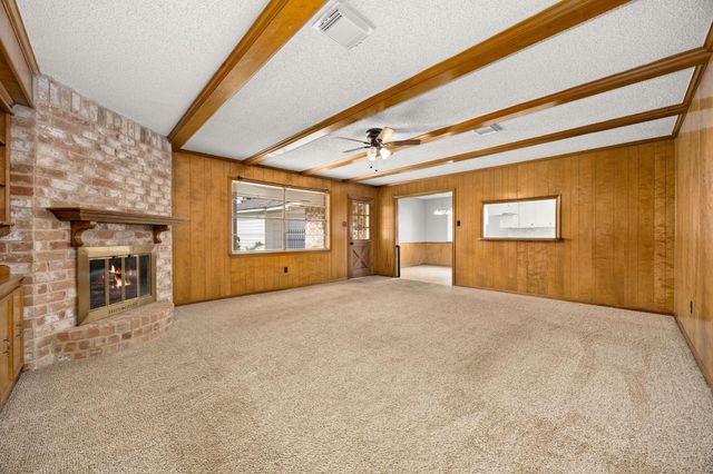 5923 Pebble Springs Drive, Houston, TX 77066
