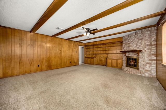 5923 Pebble Springs Drive, Houston, TX 77066