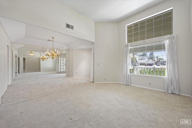 3512 Lancer Drive, Bakersfield, CA 93306