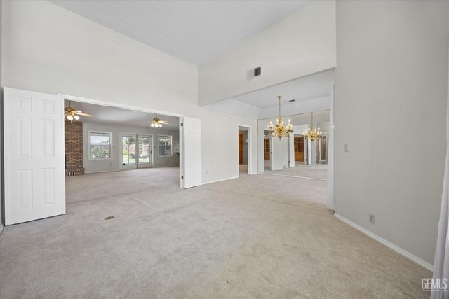 3512 Lancer Drive, Bakersfield, CA 93306