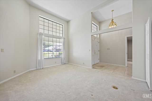 3512 Lancer Drive, Bakersfield, CA 93306