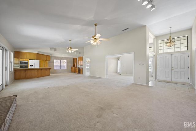 3512 Lancer Drive, Bakersfield, CA 93306