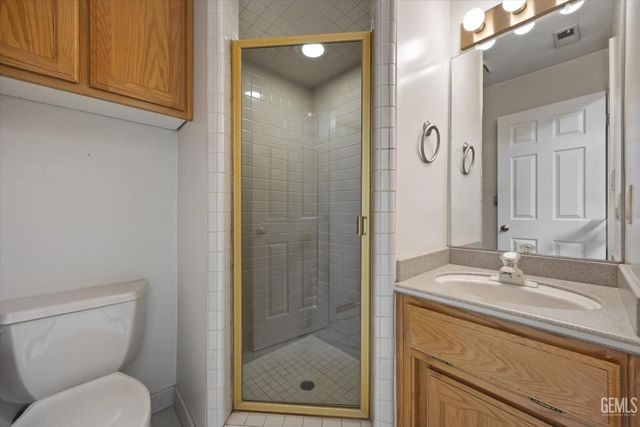 3512 Lancer Drive, Bakersfield, CA 93306