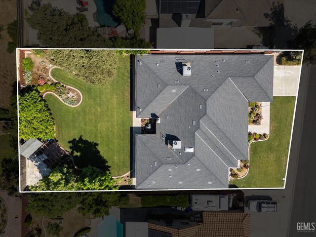 3512 Lancer Drive, Bakersfield, CA 93306