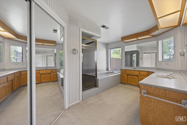 3512 Lancer Drive, Bakersfield, CA 93306