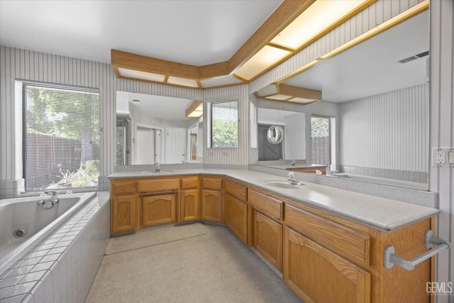 3512 Lancer Drive, Bakersfield, CA 93306