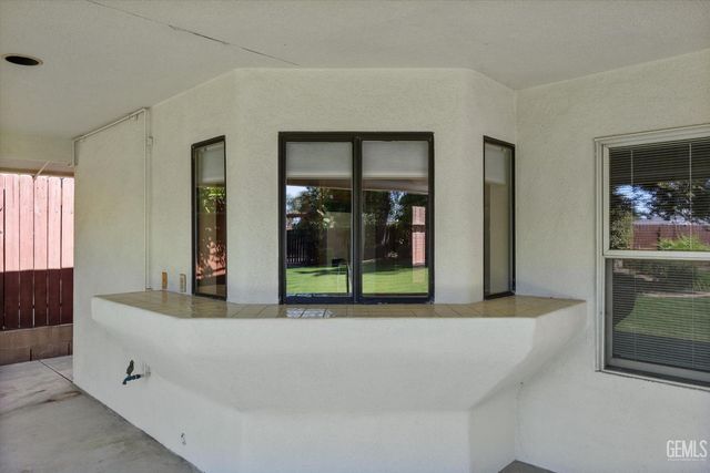 3512 Lancer Drive, Bakersfield, CA 93306