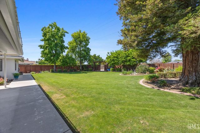 3512 Lancer Drive, Bakersfield, CA 93306