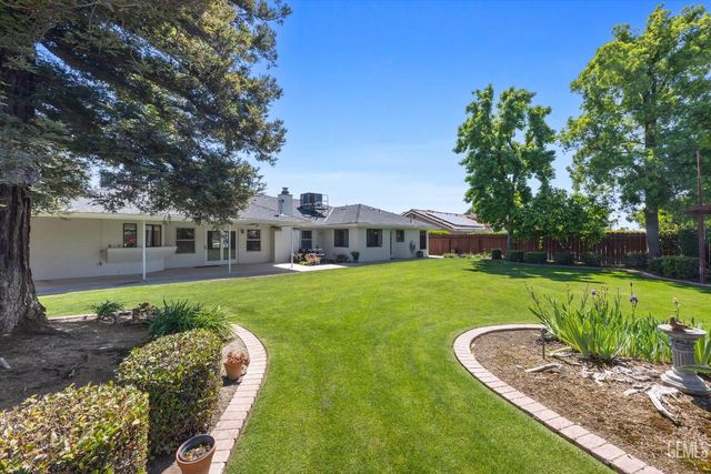 3512 Lancer Drive, Bakersfield, CA 93306