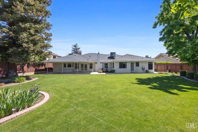 3512 Lancer Drive, Bakersfield, CA 93306