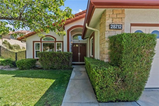 28712 Park Woodland, Saugus, CA 91390