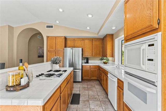28712 Park Woodland, Saugus, CA 91390