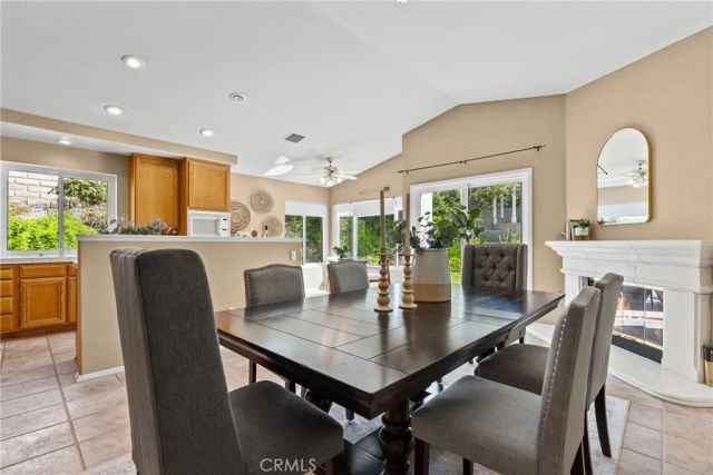 28712 Park Woodland, Saugus, CA 91390