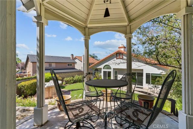 28712 Park Woodland, Saugus, CA 91390
