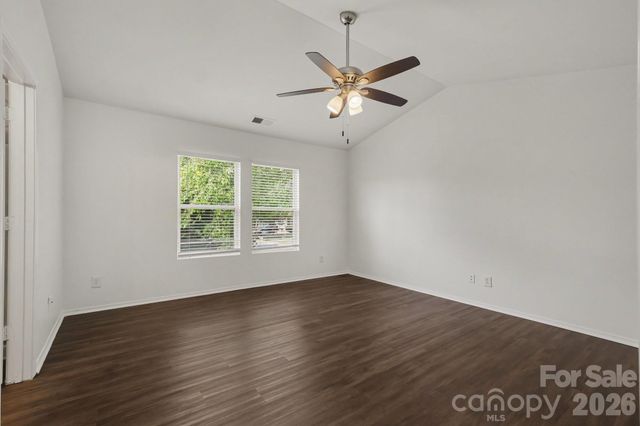 4636 Meadowfield Road, Charlotte, NC 28215
