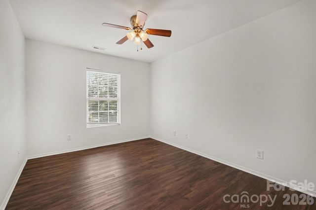 4636 Meadowfield Road, Charlotte, NC 28215
