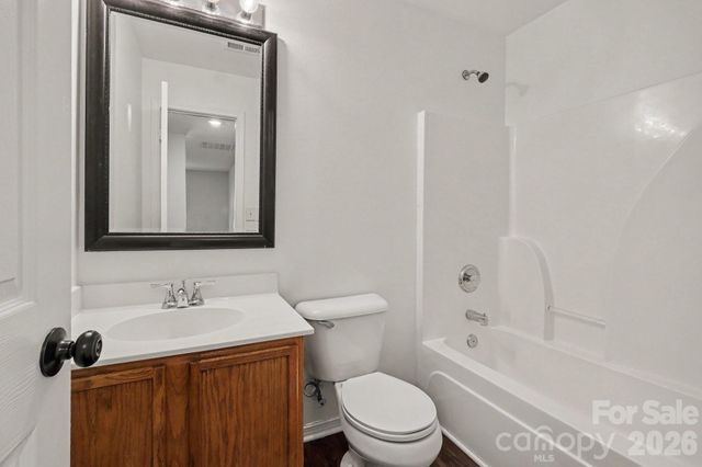4636 Meadowfield Road, Charlotte, NC 28215
