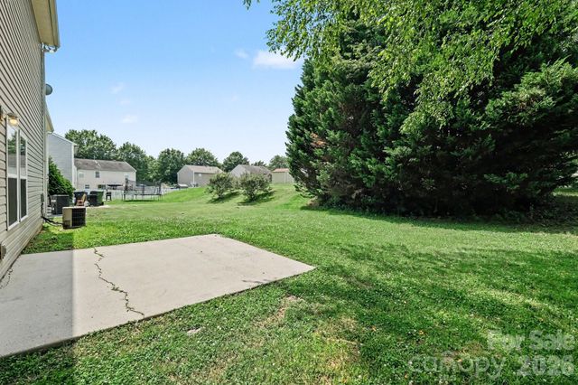 4636 Meadowfield Road, Charlotte, NC 28215